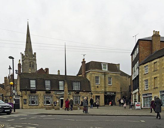 Stamford's Eleanor Cross